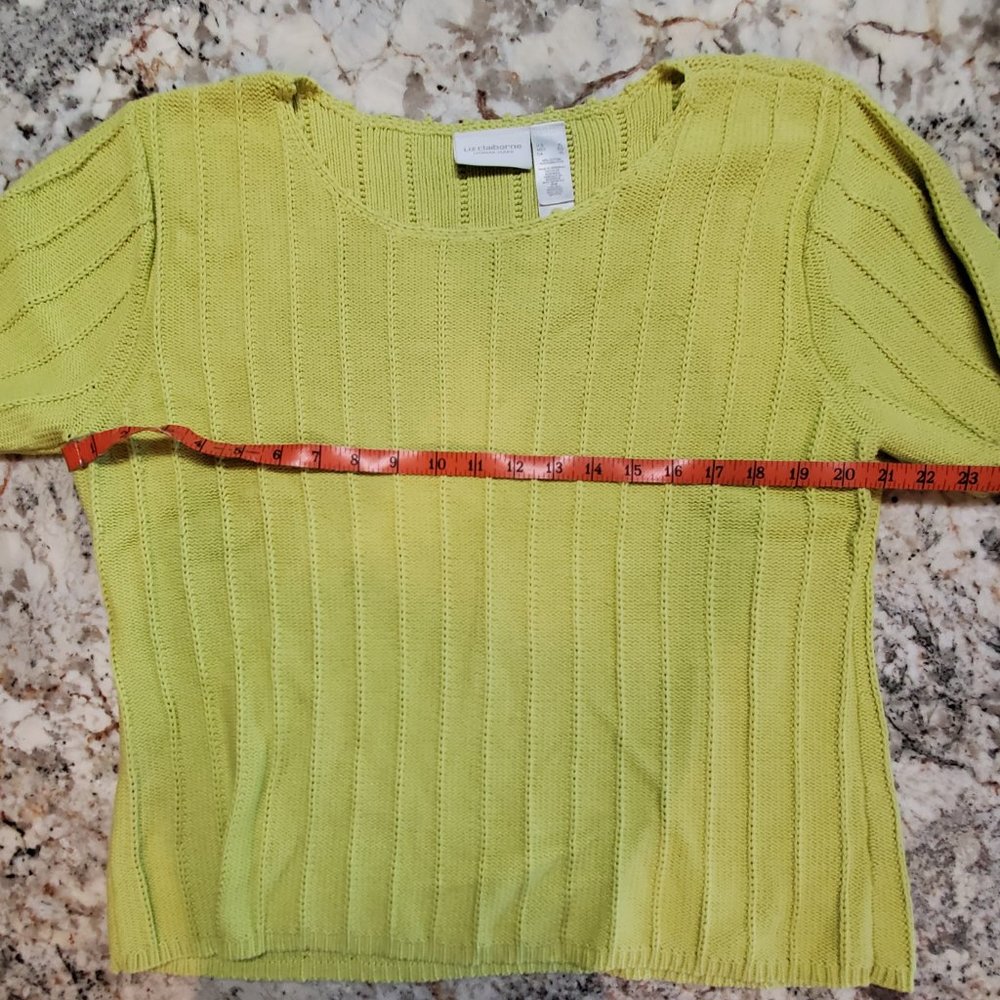 Liz Claiborne Womens short sleeved Sweater